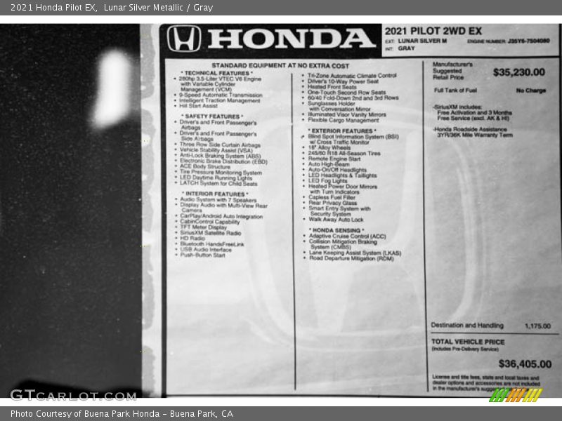 Lunar Silver Metallic / Gray 2021 Honda Pilot EX