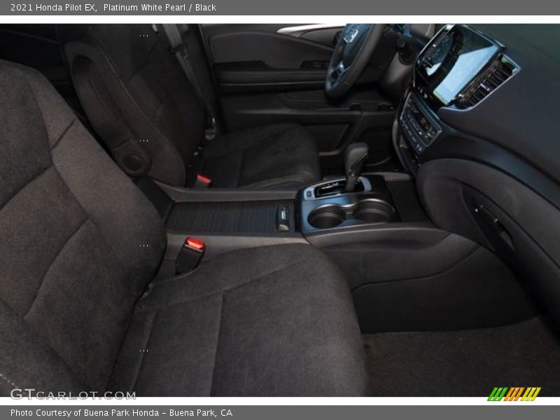 Platinum White Pearl / Black 2021 Honda Pilot EX