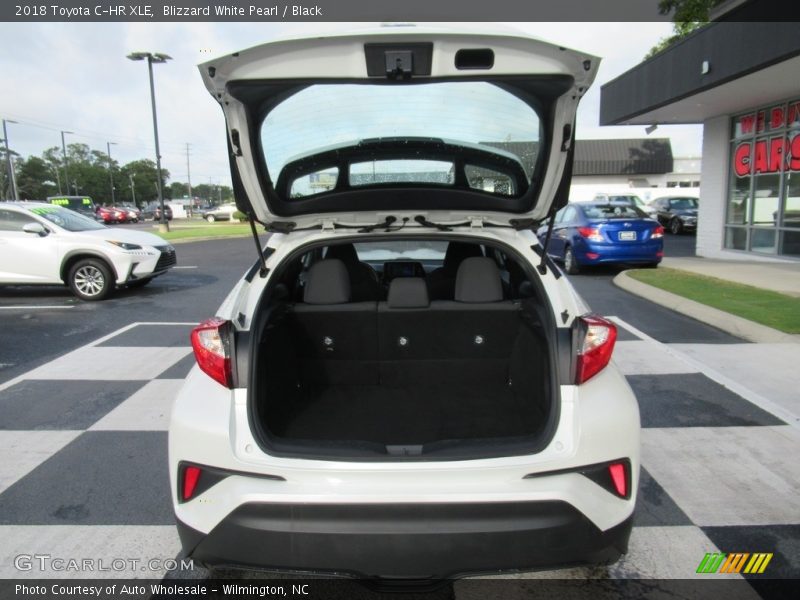 Blizzard White Pearl / Black 2018 Toyota C-HR XLE