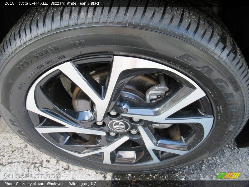 Blizzard White Pearl / Black 2018 Toyota C-HR XLE