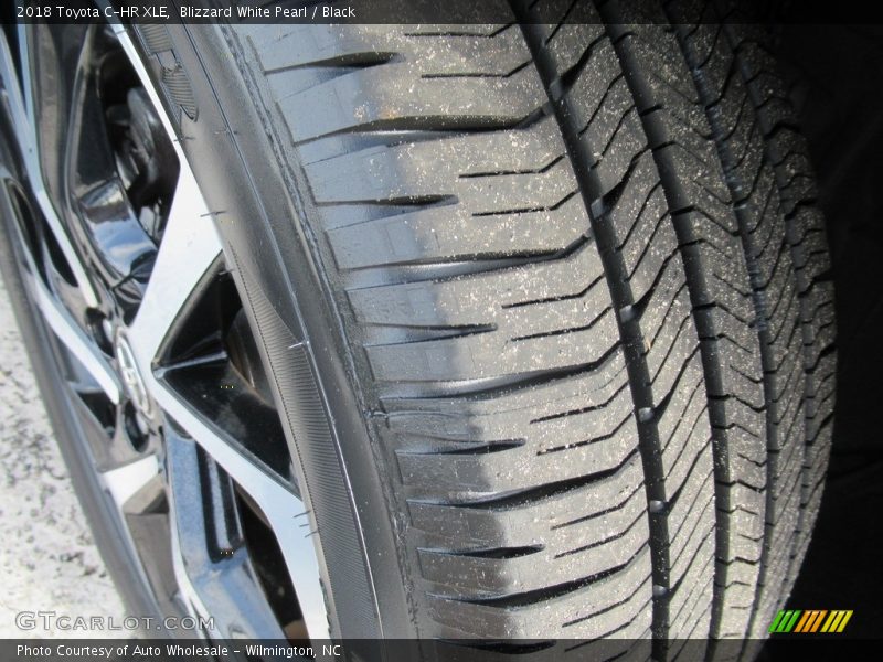 Blizzard White Pearl / Black 2018 Toyota C-HR XLE