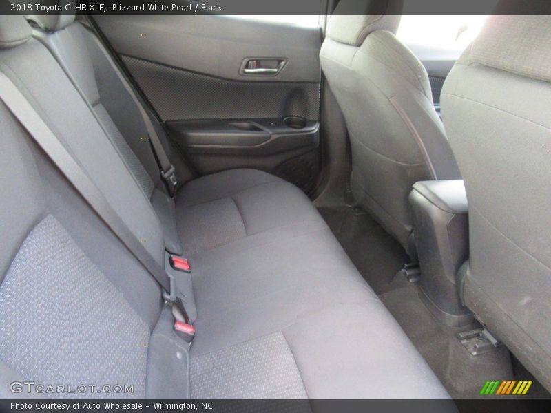Blizzard White Pearl / Black 2018 Toyota C-HR XLE