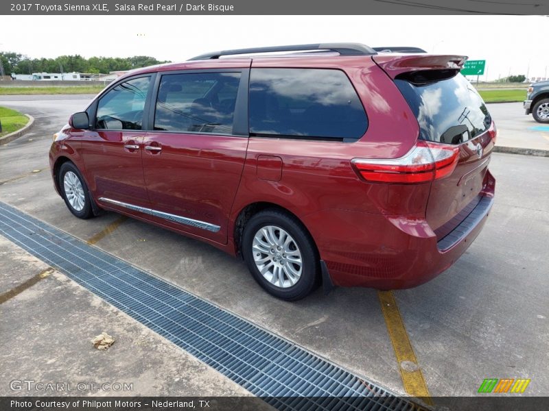 Salsa Red Pearl / Dark Bisque 2017 Toyota Sienna XLE