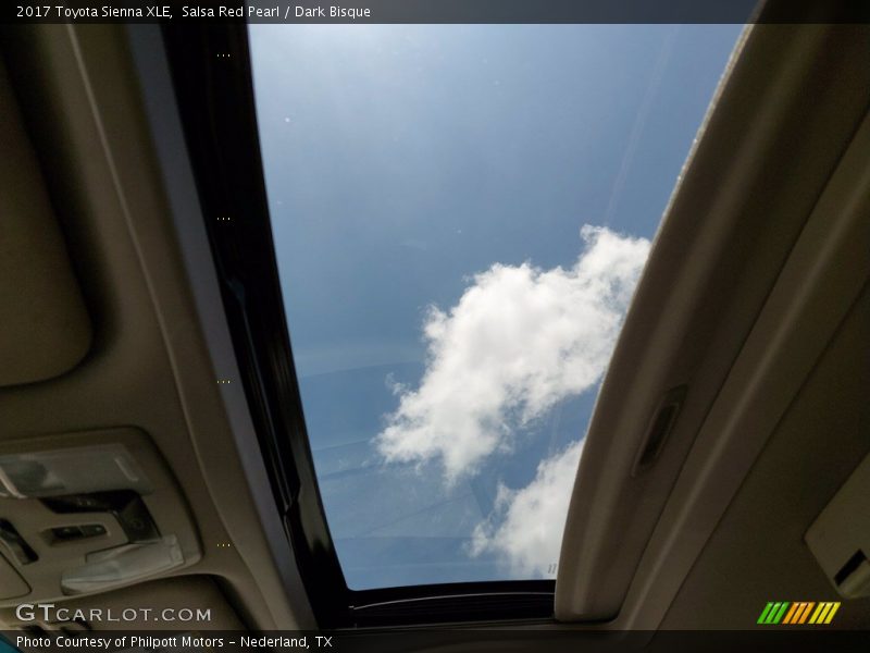 Salsa Red Pearl / Dark Bisque 2017 Toyota Sienna XLE