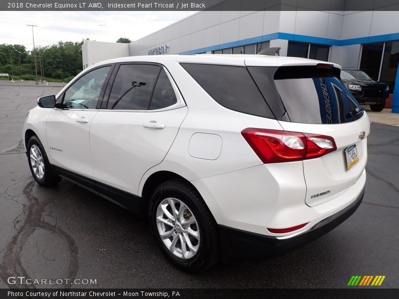 Iridescent Pearl Tricoat / Jet Black 2018 Chevrolet Equinox LT AWD