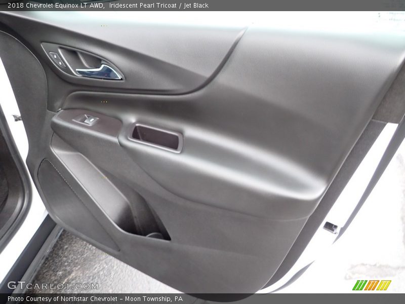 Iridescent Pearl Tricoat / Jet Black 2018 Chevrolet Equinox LT AWD