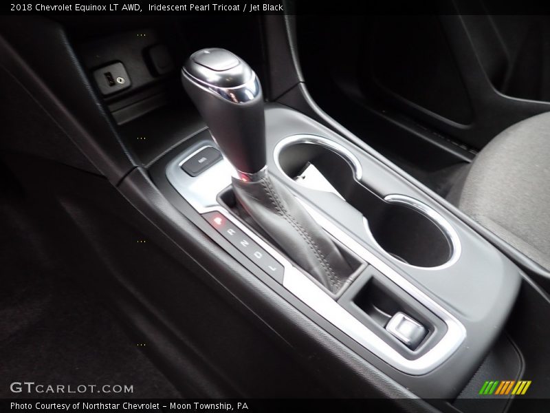 Iridescent Pearl Tricoat / Jet Black 2018 Chevrolet Equinox LT AWD
