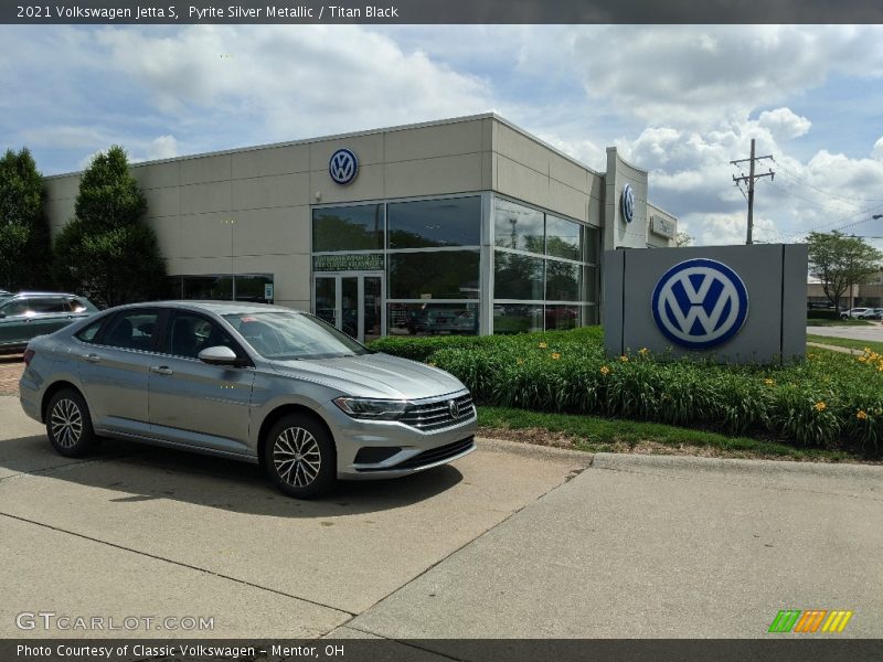 Pyrite Silver Metallic / Titan Black 2021 Volkswagen Jetta S