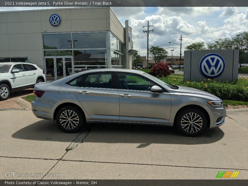 Pyrite Silver Metallic / Titan Black 2021 Volkswagen Jetta S