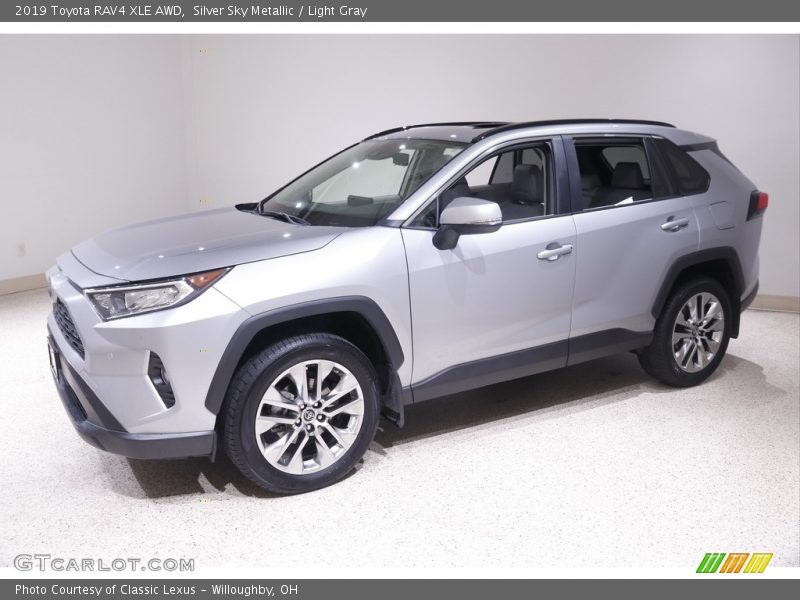 Silver Sky Metallic / Light Gray 2019 Toyota RAV4 XLE AWD