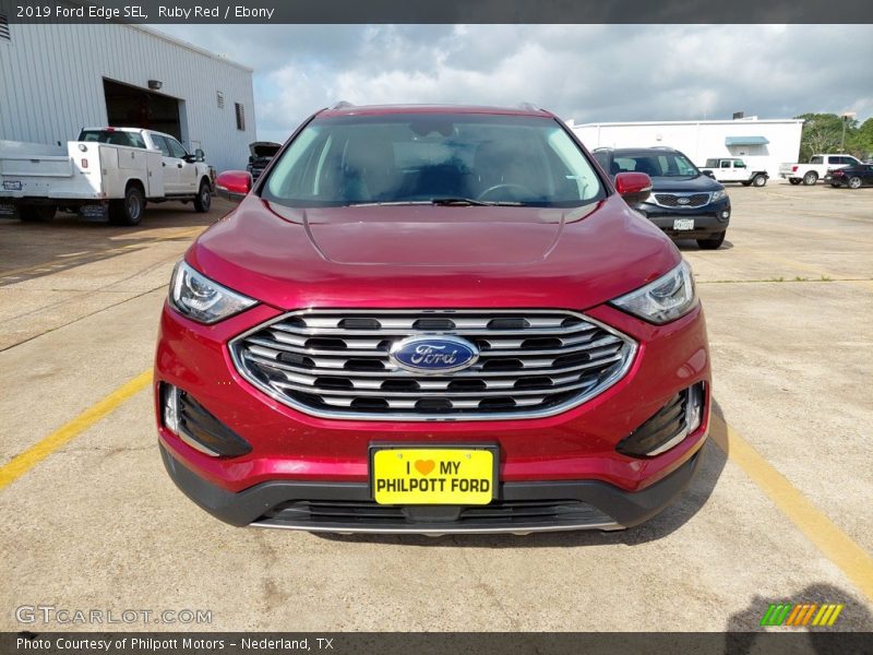 Ruby Red / Ebony 2019 Ford Edge SEL