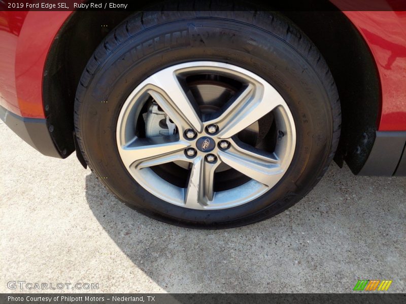 Ruby Red / Ebony 2019 Ford Edge SEL
