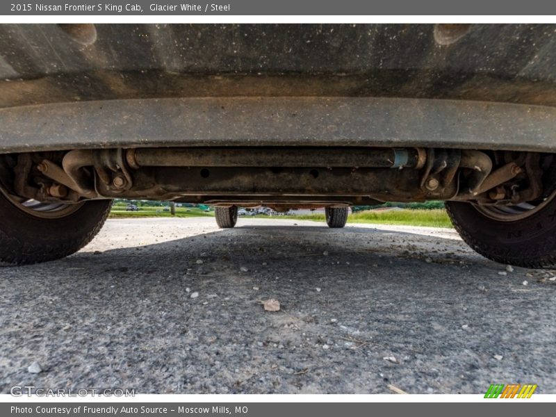 Glacier White / Steel 2015 Nissan Frontier S King Cab