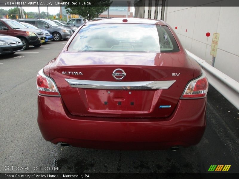 Cayenne Red / Beige 2014 Nissan Altima 2.5 SV