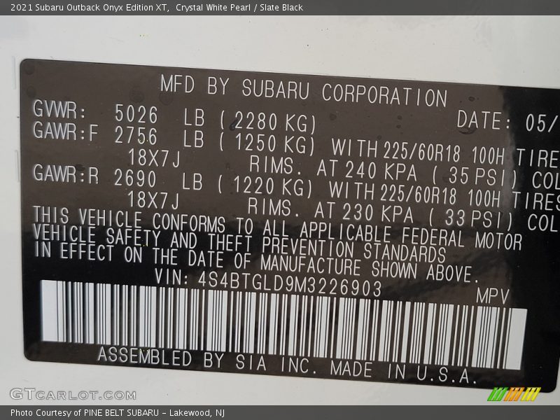 Crystal White Pearl / Slate Black 2021 Subaru Outback Onyx Edition XT