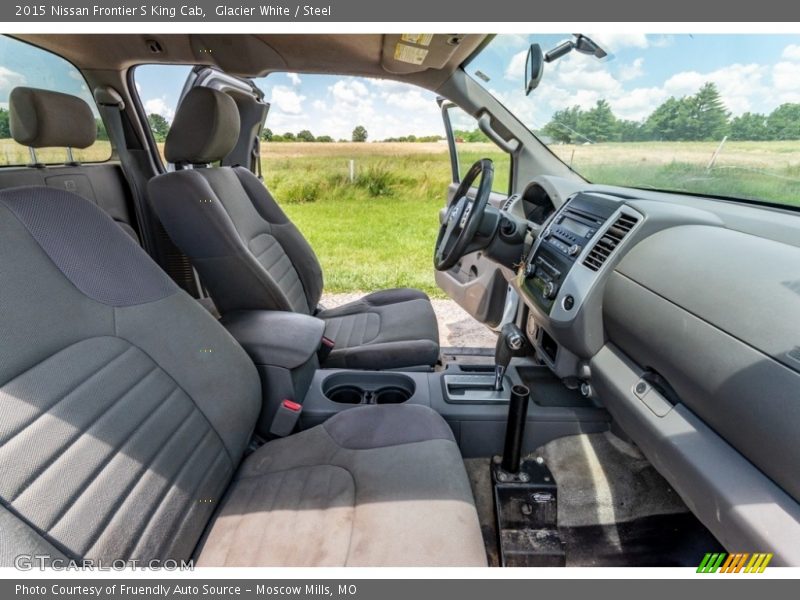 Glacier White / Steel 2015 Nissan Frontier S King Cab