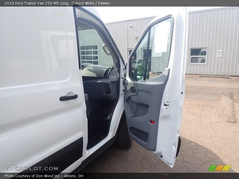 Oxford White / Pewter 2019 Ford Transit Van 250 MR Long