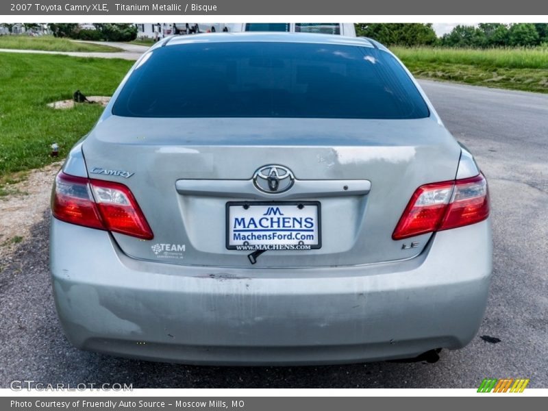 Titanium Metallic / Bisque 2007 Toyota Camry XLE