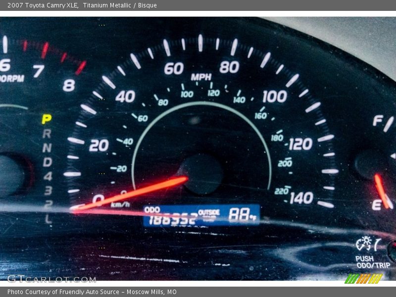 Titanium Metallic / Bisque 2007 Toyota Camry XLE