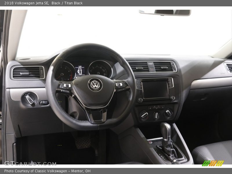 Black / Titan Black 2018 Volkswagen Jetta SE