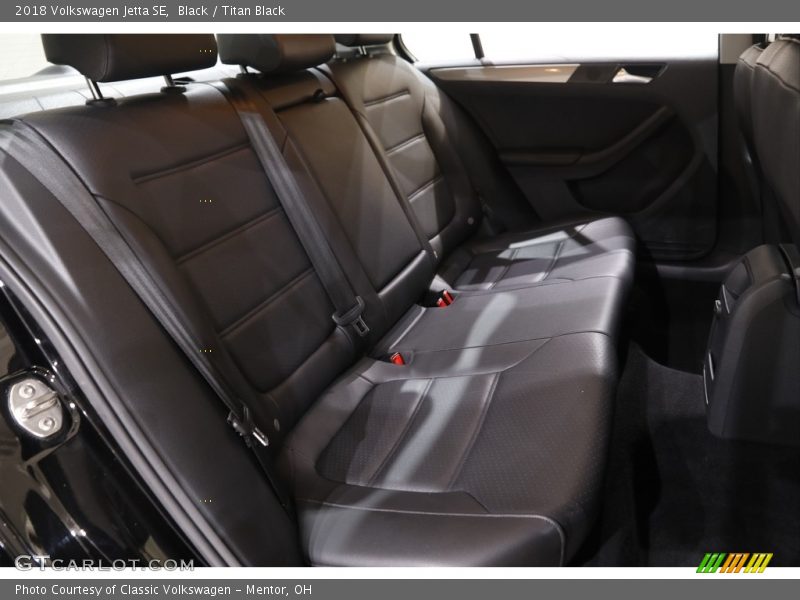 Black / Titan Black 2018 Volkswagen Jetta SE