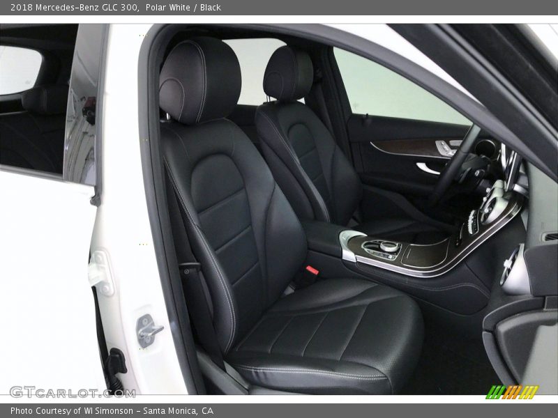 Polar White / Black 2018 Mercedes-Benz GLC 300