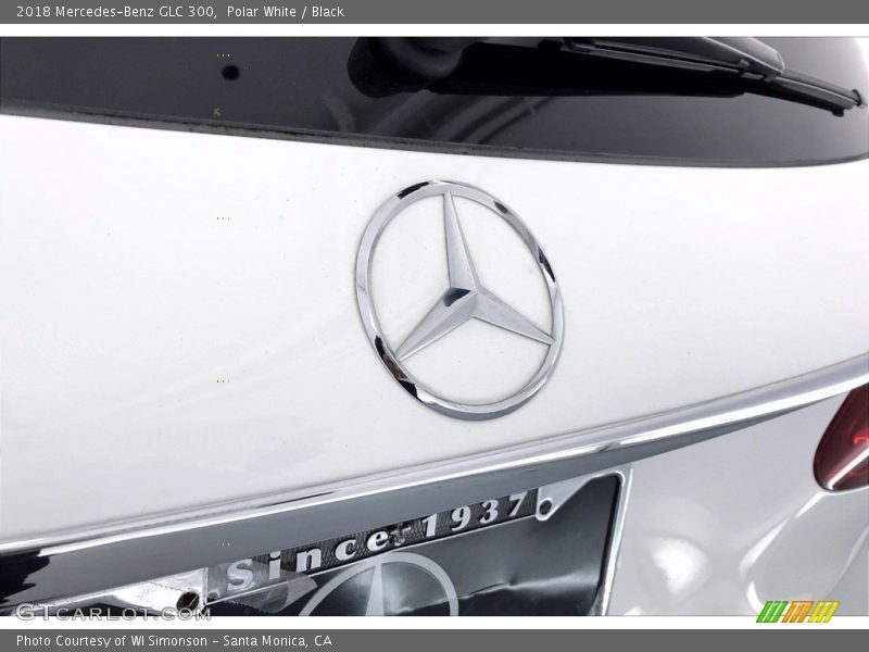 Polar White / Black 2018 Mercedes-Benz GLC 300