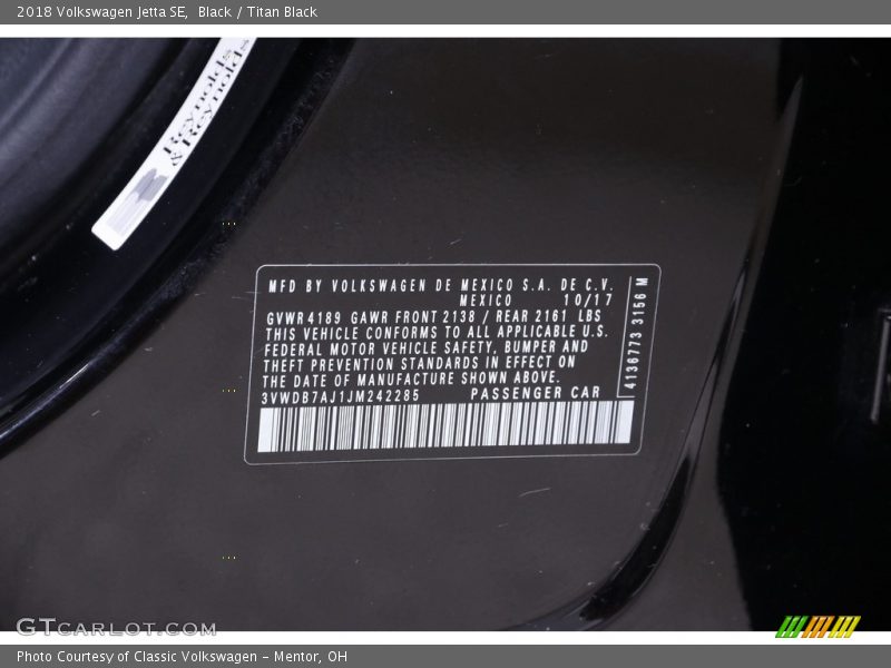 Black / Titan Black 2018 Volkswagen Jetta SE