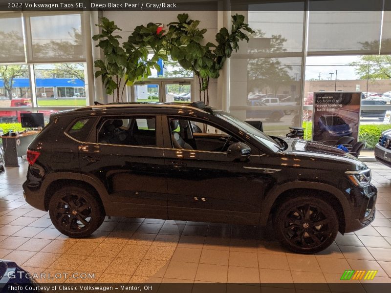  2022 Taos SEL Deep Black Pearl