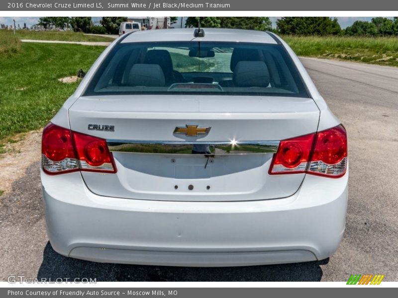 Summit White / Jet Black/Medium Titanium 2016 Chevrolet Cruze Limited LS