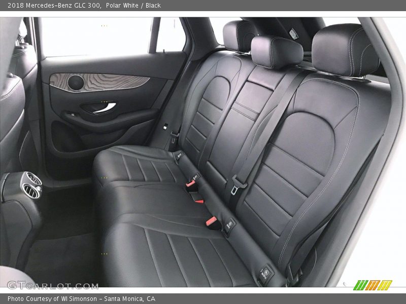 Polar White / Black 2018 Mercedes-Benz GLC 300