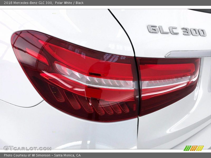 Polar White / Black 2018 Mercedes-Benz GLC 300