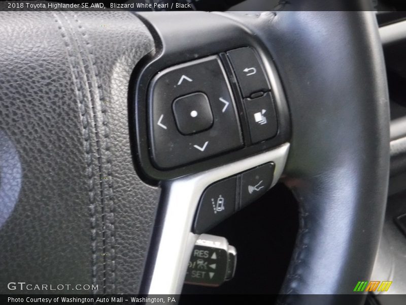 Blizzard White Pearl / Black 2018 Toyota Highlander SE AWD
