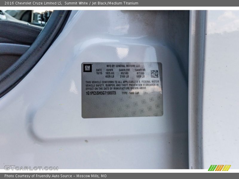 Summit White / Jet Black/Medium Titanium 2016 Chevrolet Cruze Limited LS