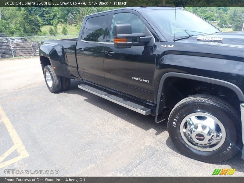 Onyx Black / Jet Black 2018 GMC Sierra 3500HD SLE Crew Cab 4x4
