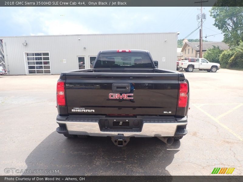 Onyx Black / Jet Black 2018 GMC Sierra 3500HD SLE Crew Cab 4x4