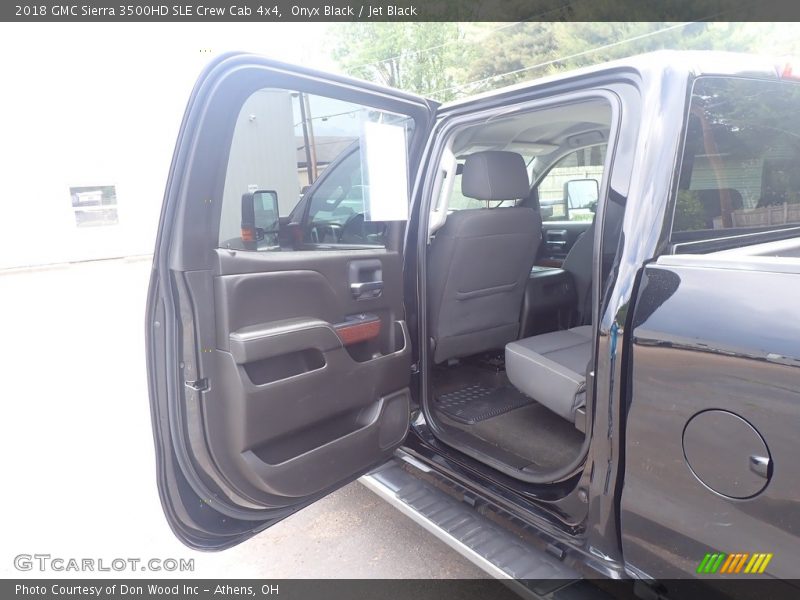Onyx Black / Jet Black 2018 GMC Sierra 3500HD SLE Crew Cab 4x4