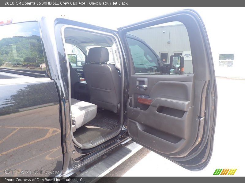Onyx Black / Jet Black 2018 GMC Sierra 3500HD SLE Crew Cab 4x4