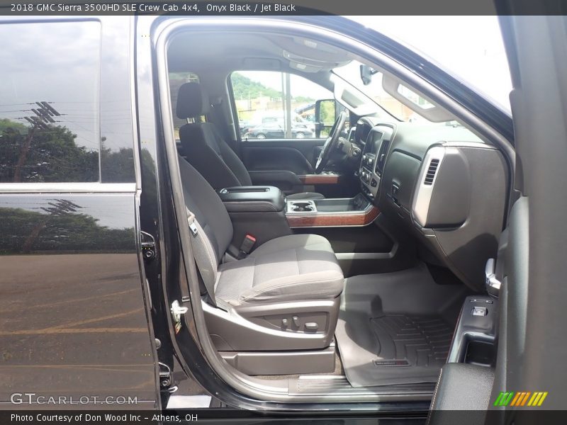 Onyx Black / Jet Black 2018 GMC Sierra 3500HD SLE Crew Cab 4x4