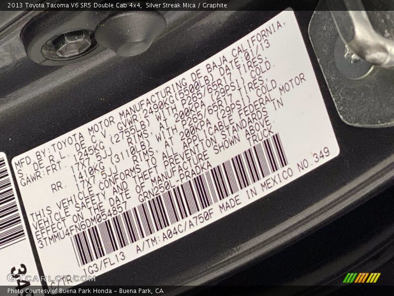 Silver Streak Mica / Graphite 2013 Toyota Tacoma V6 SR5 Double Cab 4x4