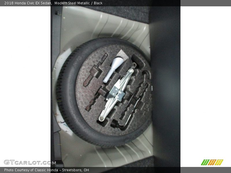 Modern Steel Metallic / Black 2018 Honda Civic EX Sedan