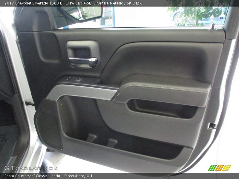 Silver Ice Metallic / Jet Black 2017 Chevrolet Silverado 1500 LT Crew Cab 4x4