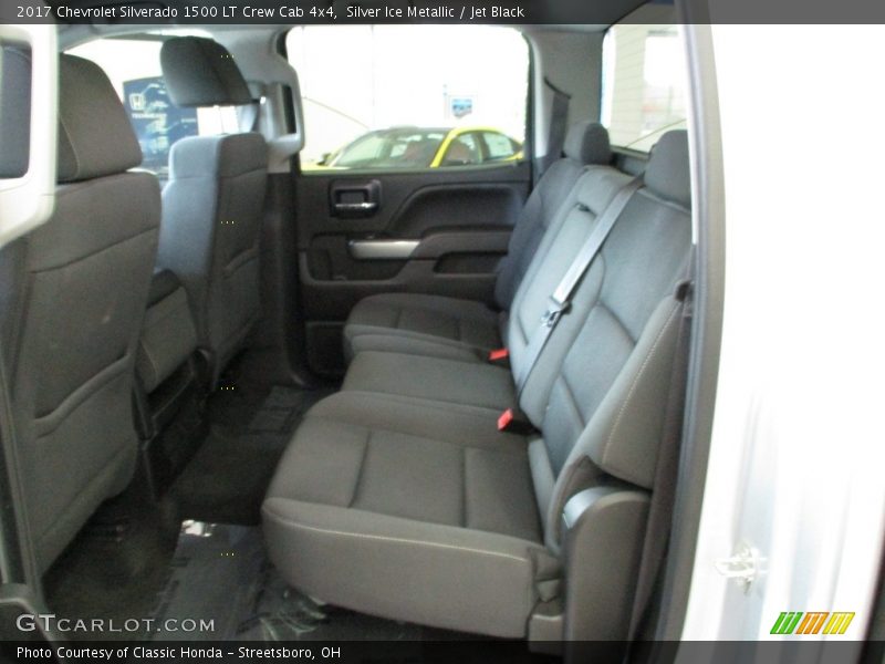 Silver Ice Metallic / Jet Black 2017 Chevrolet Silverado 1500 LT Crew Cab 4x4