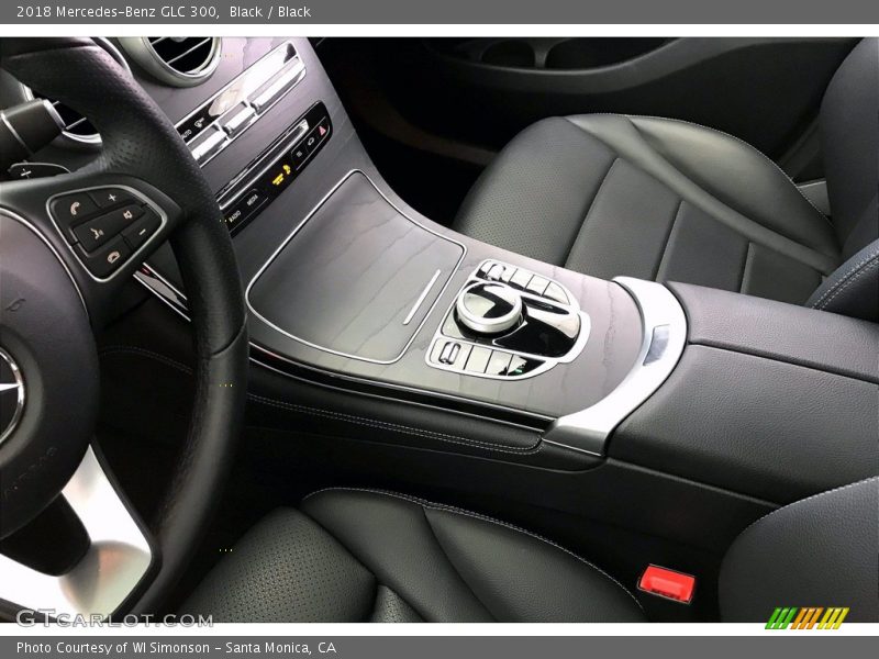 Black / Black 2018 Mercedes-Benz GLC 300