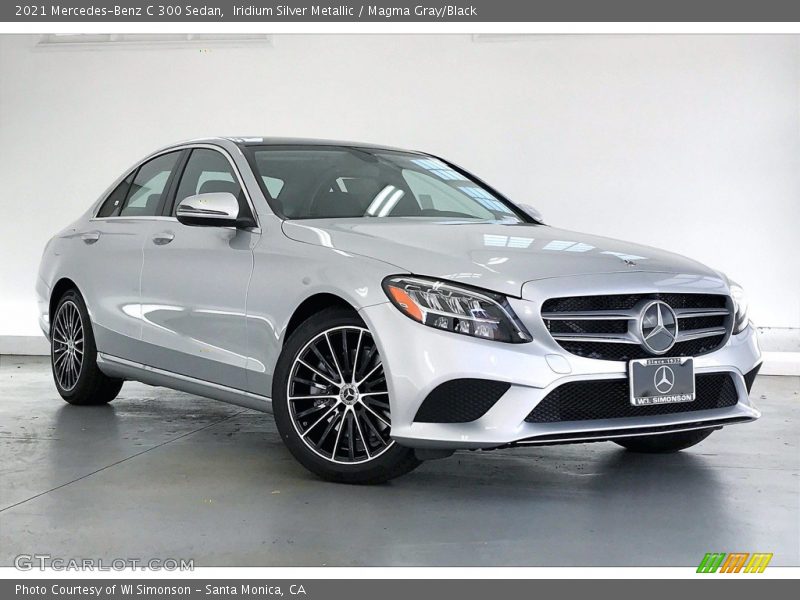 Front 3/4 View of 2021 C 300 Sedan