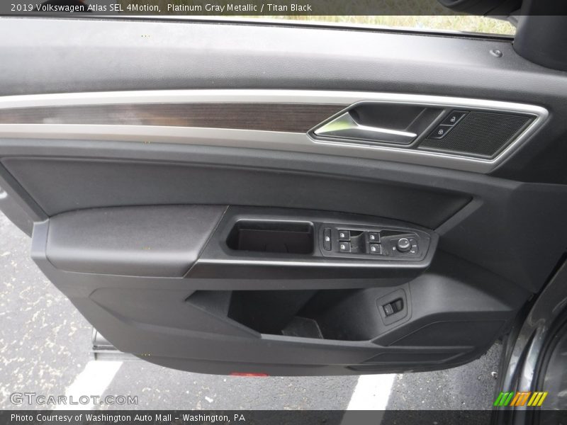 Platinum Gray Metallic / Titan Black 2019 Volkswagen Atlas SEL 4Motion