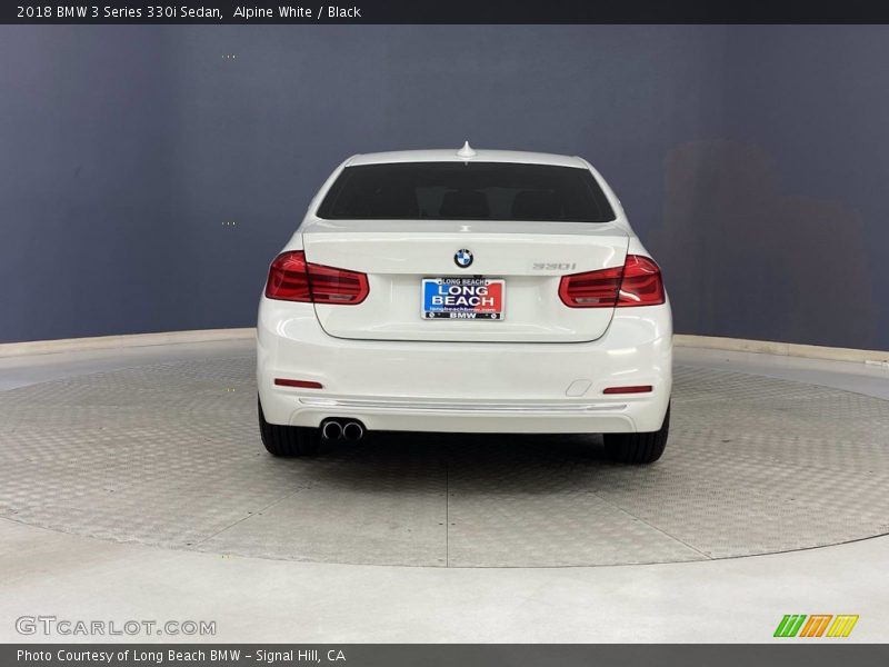 Alpine White / Black 2018 BMW 3 Series 330i Sedan