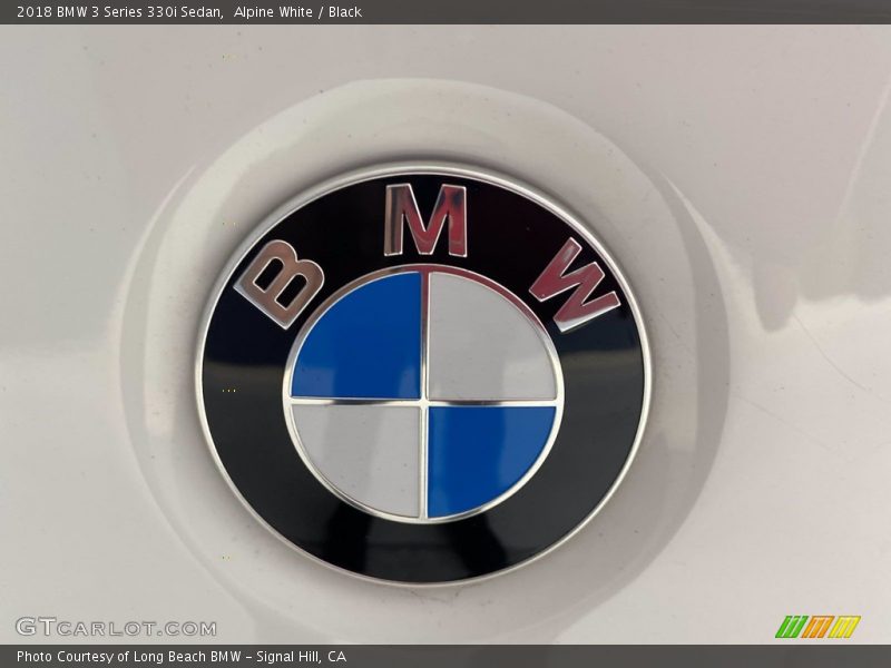 Alpine White / Black 2018 BMW 3 Series 330i Sedan