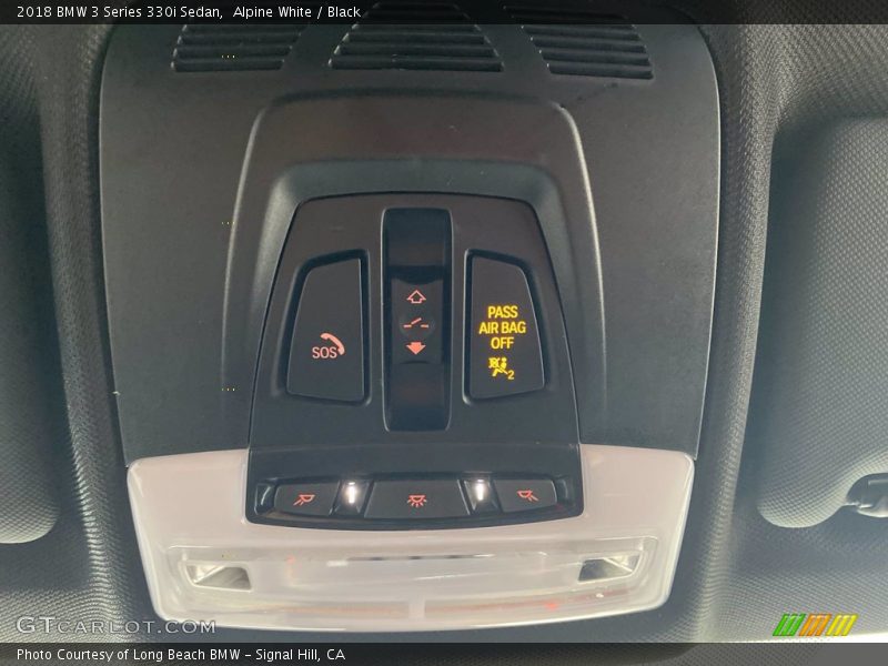 Alpine White / Black 2018 BMW 3 Series 330i Sedan