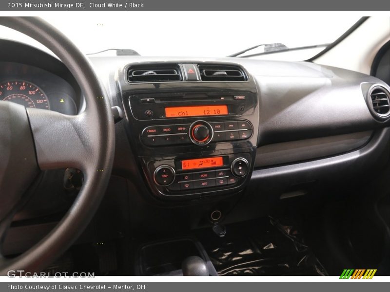 Cloud White / Black 2015 Mitsubishi Mirage DE